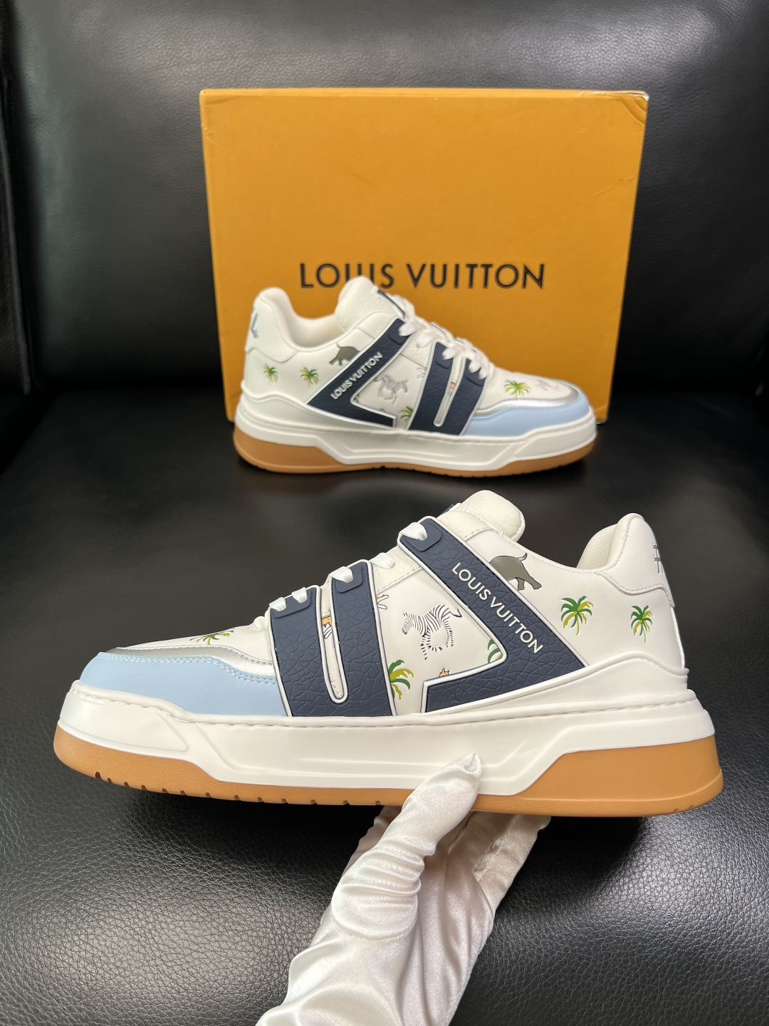 LV